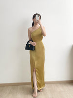 Muat gambar ke penampil Galeri, Kadaka D-0213 One Shoulder Party Dress Satin Bridesmaid Dress Prewedding Dress
