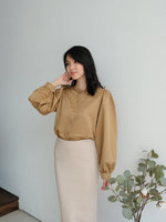 Muat gambar ke penampil Galeri, Kadaka T-0387 Blouse Puff Sleeve Kancing Depan
