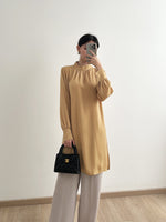 Muat gambar ke penampil Galeri, Kadaka T-0463 Tunic Satin Premium Wanita Long Top Flowy
