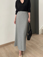 Muat gambar ke penampil Galeri, Kadaka B-0206 Knit Tweed Korean Maxi Skirt | Rok Maxi Wanita Knit
