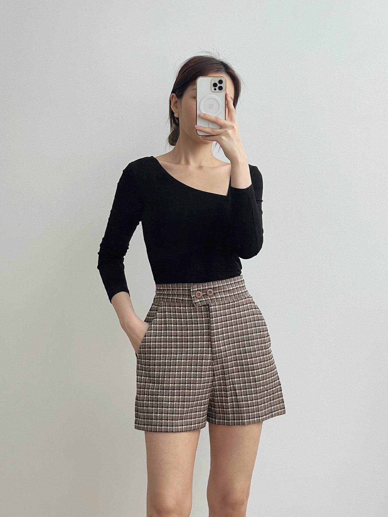 Kadaka B-0165 Celana Pendek Tweed Short Pants Wanita