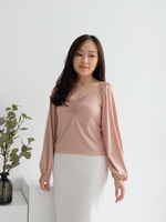 Muat gambar ke penampil Galeri, Kadaka T-0319 Top Korea Bahan Stretch Super Cantik
