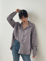 Muat gambar ke penampil Galeri, Kadaka T-0428 Kemeja Oversized Satin Wanita
