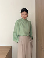 Muat gambar ke penampil Galeri, Kadaka T-0321 Blouse High Neck Tangan Panjang Puffy Korea
