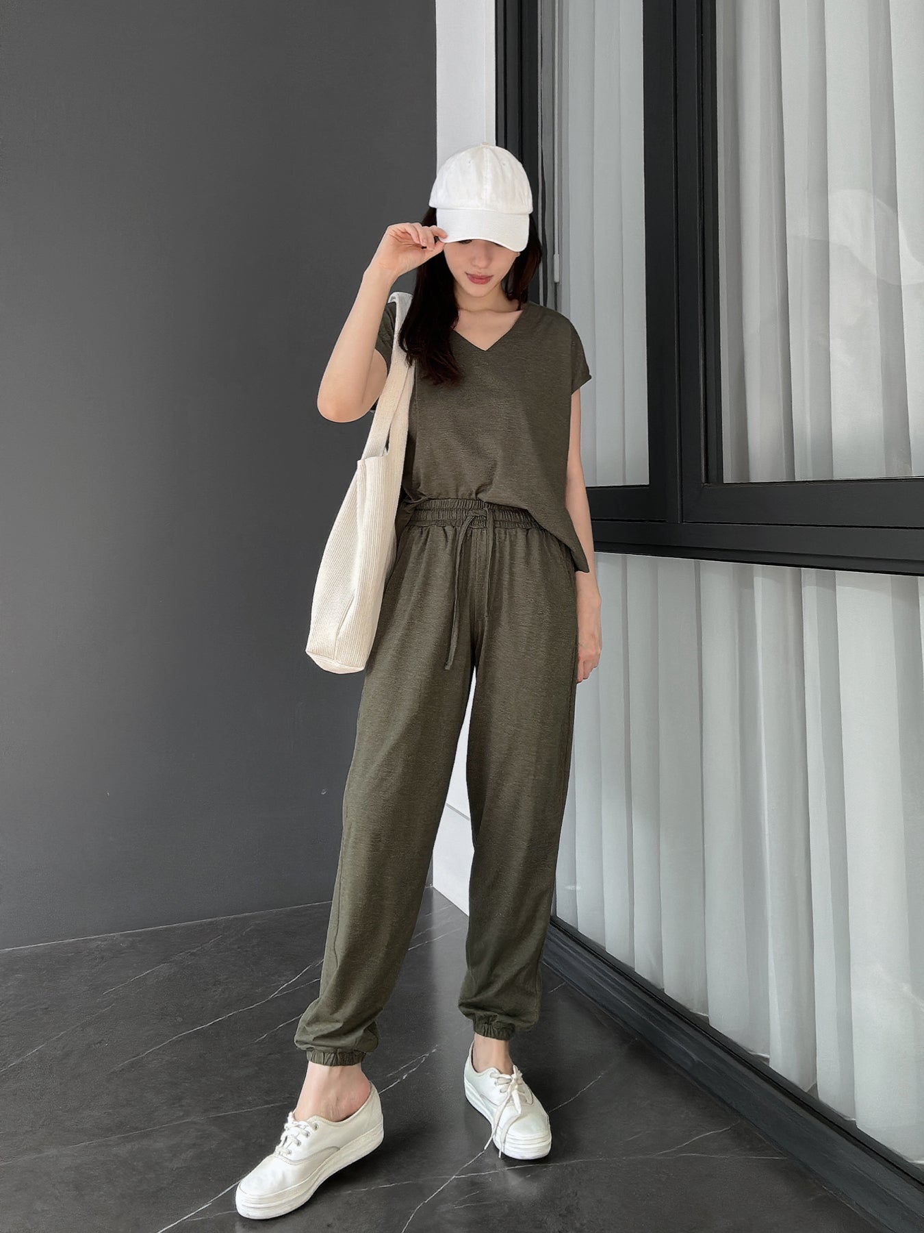 Kadaka S-0158 Set Top V Neck dan Jogger Pants Comfy