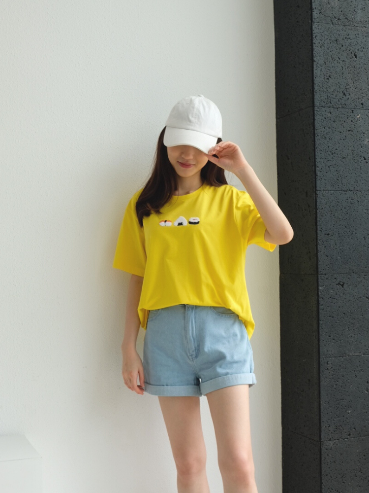 Kadaka T-0328 Tshirt Kaos Sushi Cute Embroidery Timbul