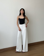 Muat gambar ke penampil Galeri, Kadaka Avery Pants | Culotte Pants | Celana Kulot Wanita | Everyday Basics Collection B-0107
