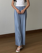 Load image into Gallery viewer, Kadaka Elise Pleats Culotte Pants | Celana Kulot Pleats Wanita | Pleats Please Collection B-0158
