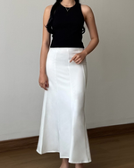 Load image into Gallery viewer, Kadaka Louisa Skirt | Mermaid Long Skirt | Rok Maxi Wanita | Day and Night Collection B-0219
