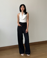 Load image into Gallery viewer, Kadaka Evelyn Culotte | Long Stripes Culotte | Celana Kulot Wanita Rapi Garis | B-0227
