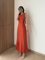 Load image into Gallery viewer, Kadaka D-0251 Maxi Dress with Adjustable Waist | Dress Panjang Wanita Serut
