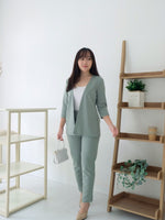 Muat gambar ke penampil Galeri, Kadaka S-0148 Set Blazer and Tapered Pants Premium Quality
