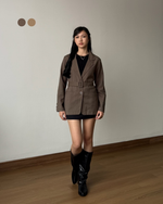 Muat gambar ke penampil Galeri, Kadaka Latte Blazer | Blazer with Detachable Belt | Out for Coffee Collection | O-0185
