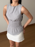 Load image into Gallery viewer, Kadaka Feather Top | Sleeveless Scrunch Top | Atasan Wanita Detail Smock Pinggang | Cloud Nine Collection T-0559
