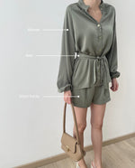 Muat gambar ke penampil Galeri, Kadaka S-0192 Set Satin Blouse with Short Pants Premium
