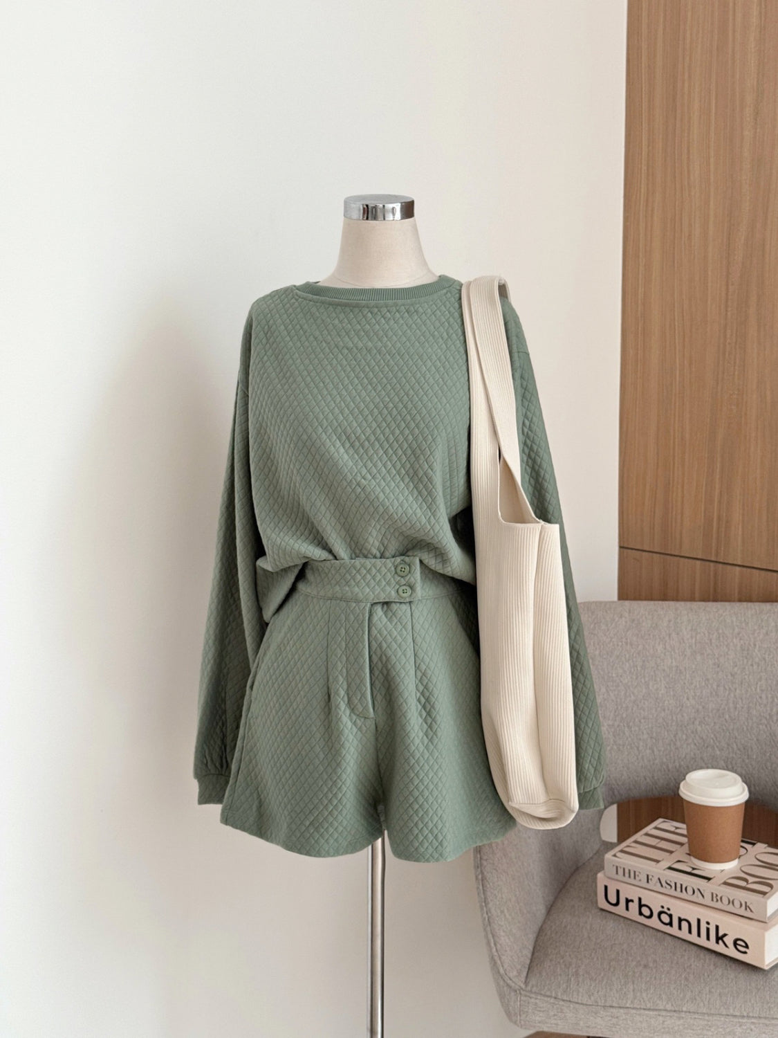 Kadaka T-0394 Sweater Crop Premium Cotton Emboss