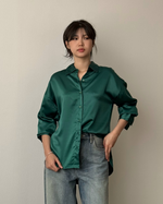 Muat gambar ke penampil Galeri, Kadaka T-0428 Kemeja Oversized Satin Wanita
