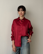 Muat gambar ke penampil Galeri, Kadaka T-0428 Kemeja Oversized Satin Wanita
