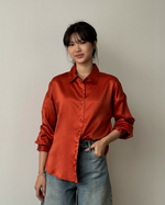 Muat gambar ke penampil Galeri, Kadaka T-0428 Kemeja Oversized Satin Wanita

