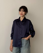 Muat gambar ke penampil Galeri, Kadaka T-0428 Kemeja Oversized Satin Wanita
