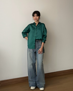 Muat gambar ke penampil Galeri, Kadaka T-0428 Kemeja Oversized Satin Wanita

