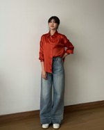 Muat gambar ke penampil Galeri, Kadaka T-0428 Kemeja Oversized Satin Wanita

