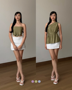 Load image into Gallery viewer, Kadaka Maren Liora Pleats Top | Tanktop Wanita One Shoulder | Pleats Please Collection T-0450 T-0458
