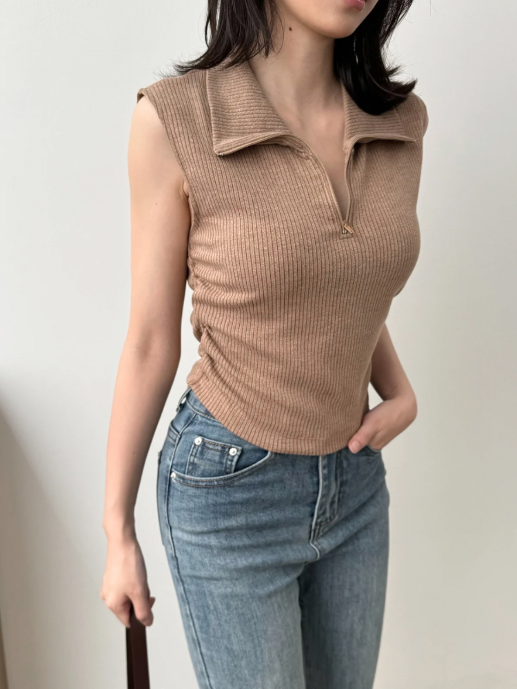 Kadaka T-0525 Sleeveless Zipper Knit Scrunch Top | Atasan Wanita Knit Kerah | Knot Your Average Collection