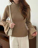 Muat gambar ke penampil Galeri, Kadaka T-0530 Turtle Neck Knit Stretch Emboss Top | Atasan Wanita Lengan Panjang Emboss
