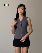 Load image into Gallery viewer, Kadaka Sylvie Top | Basic Vest Top Tailored Cut | Atasan Rompi Wanita | T-0533

