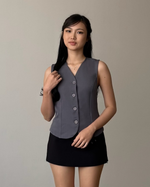 Load image into Gallery viewer, Kadaka Sylvie Top | Basic Vest Top Tailored Cut | Atasan Rompi Wanita | Day and Night Collection T-0533
