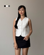 Load image into Gallery viewer, Kadaka Sylvie Top | Basic Vest Top Tailored Cut | Atasan Rompi Wanita | T-0533
