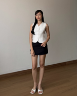 Load image into Gallery viewer, Kadaka Sylvie Top | Basic Vest Top Tailored Cut | Atasan Rompi Wanita | Day and Night Collection T-0533
