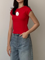 Load image into Gallery viewer, Kadaka Thea Top | Capsleeve Baby Tee with Detachable Flower Pin | Tshirt Kaos Wanita Bunga | Daily Ease Collection T-0539
