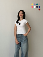 Load image into Gallery viewer, Kadaka Thea Top | Capsleeve Baby Tee with Detachable Flower Pin | Tshirt Kaos Wanita Bunga | Daily Ease Collection T-0539
