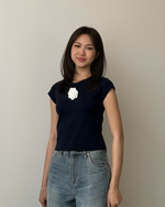 Muat gambar ke penampil Galeri, Kadaka Thea Top | Rose Baby Tee | Tshirt Kaos Wanita Bunga | Daily Ease Collection T-0539
