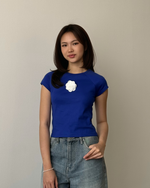 Muat gambar ke penampil Galeri, Kadaka Thea Top | Rose Baby Tee | Tshirt Kaos Wanita Bunga | Daily Ease Collection T-0539

