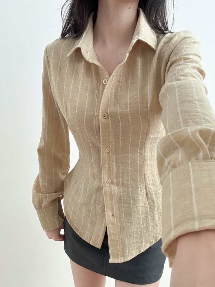 Kadaka T-0546 Fitted Shirt Long Sleeve Blouse | Atasan Kemeja Wanita Lengan Panjang | Curated Curriculum Collection