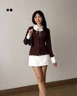 Muat gambar ke penampil Galeri, Kadaka Audrey Top | Long Sleeve Pleats Shirt Top with Collar Detail | Atasan Lengan Panjang Wanita | Pleated Pairs Collection T-0554
