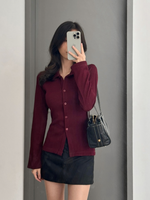 Load image into Gallery viewer, Kadaka T-0555 Fitted Cardigan Pleats Top | Atasan Wanita Cardi Pleats
