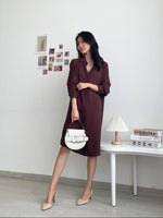 Muat gambar ke penampil Galeri, Kadaka D-0206 Midi Dress Kancing Wanita Long Outer Crepe Premium
