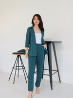 Muat gambar ke penampil Galeri, Kadaka S-0148 Set Blazer and Tapered Pants Premium Quality
