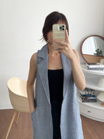 Load image into Gallery viewer, Kadaka O-0111 Outer Long Vest Premium Tweed
