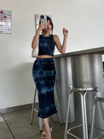 Muat gambar ke penampil Galeri, Kadaka B-0200 Tie Dye Scrunch Midi Skirt Rok Midi Wanita
