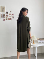 Muat gambar ke penampil Galeri, Kadaka D-0206 Midi Dress Kancing Wanita Long Outer Crepe Premium
