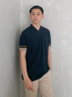 Muat gambar ke penampil Galeri, Kadaka MT-0171 Zipper Polo Shirt Stripes Detail Kerah Shanghai
