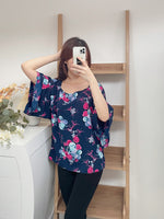 Muat gambar ke penampil Galeri, Kadaka T-0262 Top Blouse Korea Floral Pattern
