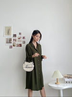 Muat gambar ke penampil Galeri, Kadaka D-0206 Midi Dress Kancing Wanita Long Outer Crepe Premium
