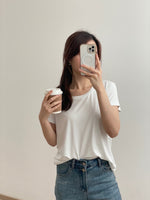 Muat gambar ke penampil Galeri, Kadaka T-0132 Basic Short Sleeves Tshirt | Atasan Kaos Wanita
