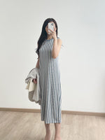 Muat gambar ke penampil Galeri, Kadaka D-0247 Midi Stripes Loose Dress | Dress Panjang Wanita Knit
